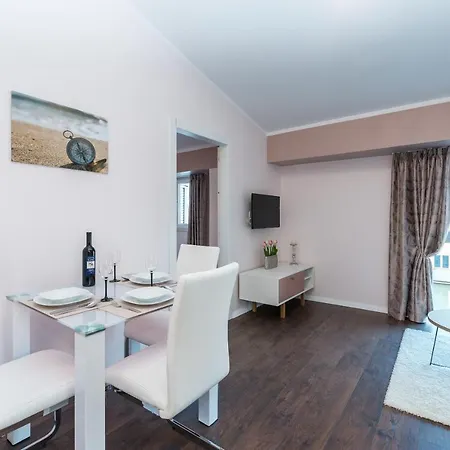Retro Guest house